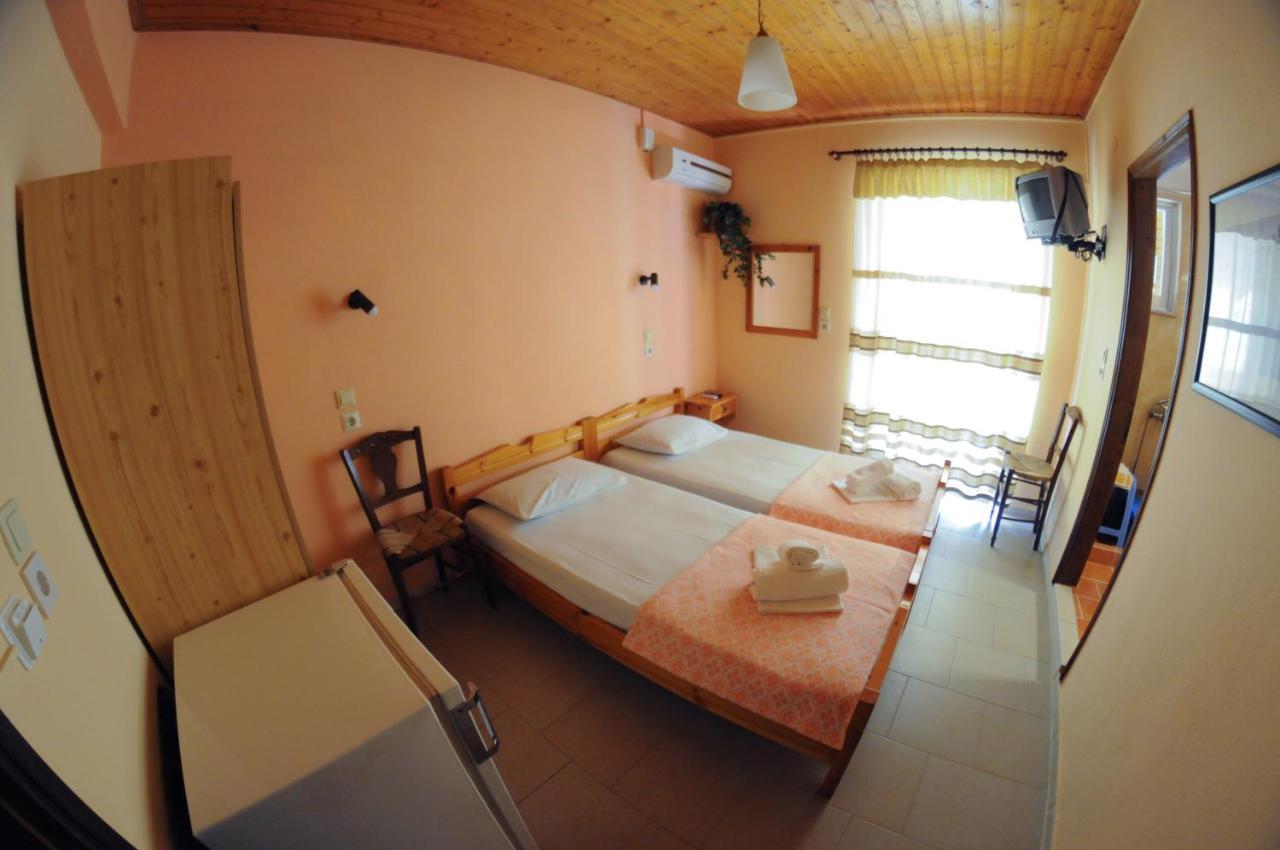 פפקי Nefeli Rooms חדר תמונה
