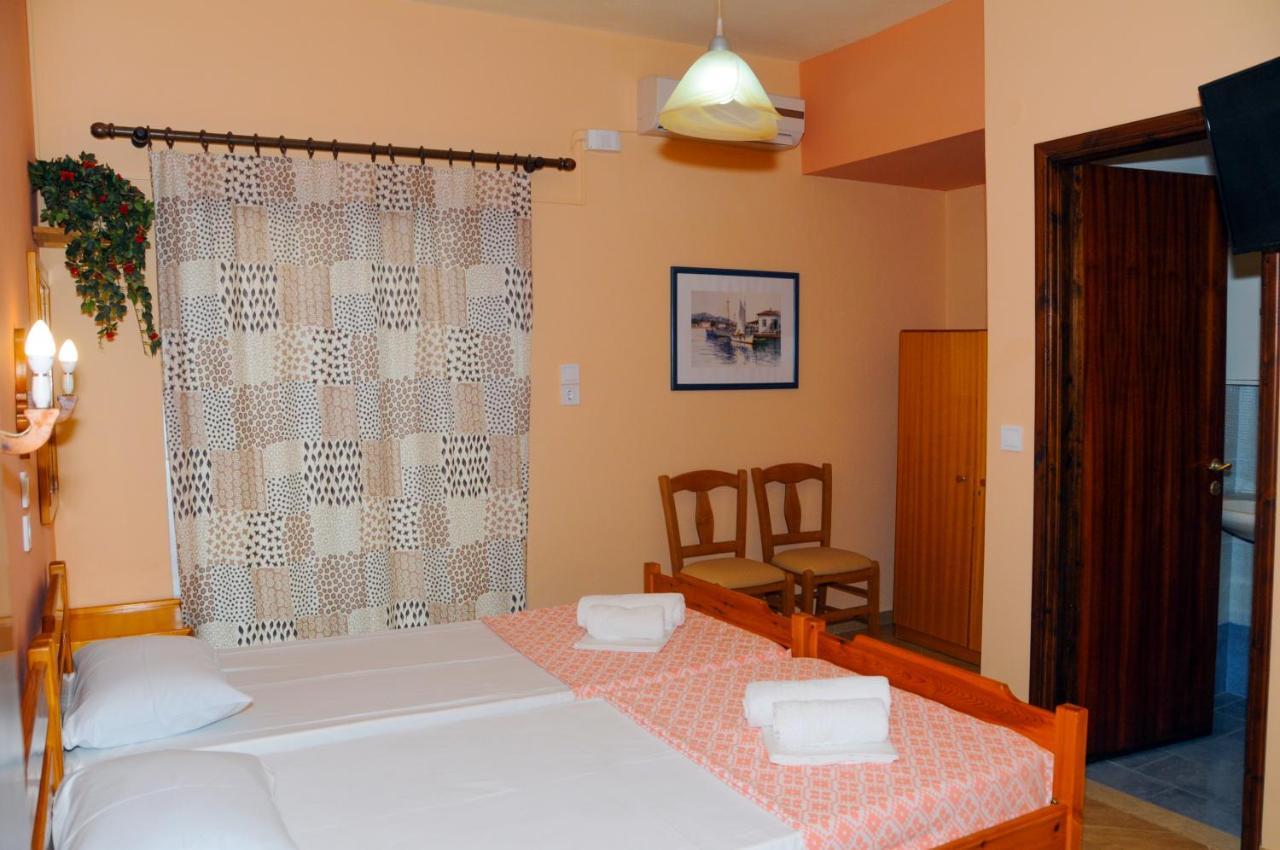 פפקי Nefeli Rooms חדר תמונה