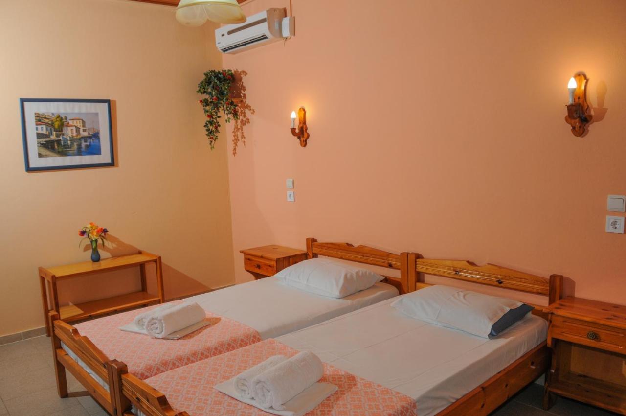 פפקי Nefeli Rooms חדר תמונה